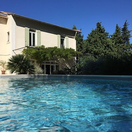 Mas De Mariette Bed & Breakfast Noves Dış mekan fotoğraf