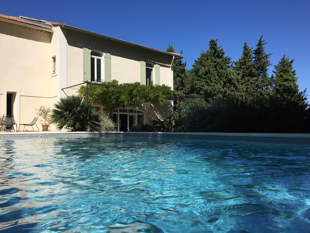 Mas De Mariette Bed & Breakfast Noves Dış mekan fotoğraf