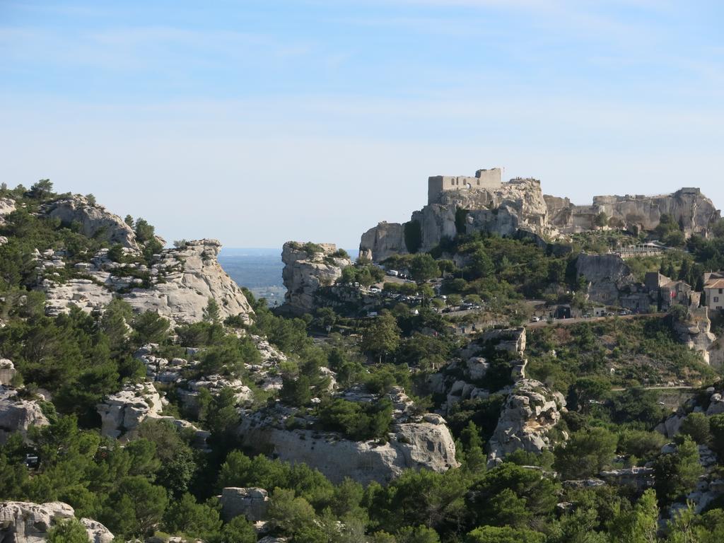 Mas De Mariette Bed & Breakfast Noves Dış mekan fotoğraf