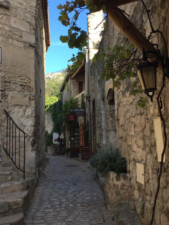 Mas De Mariette Bed & Breakfast Noves Dış mekan fotoğraf
