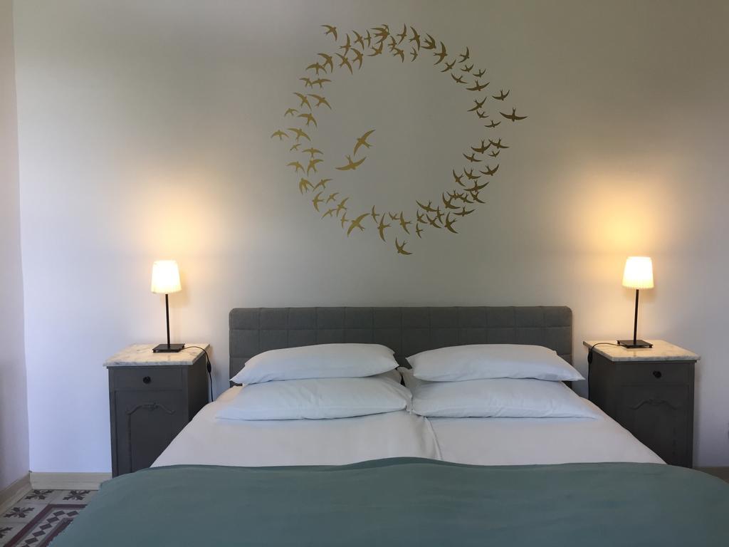 Mas De Mariette Bed & Breakfast Noves Dış mekan fotoğraf